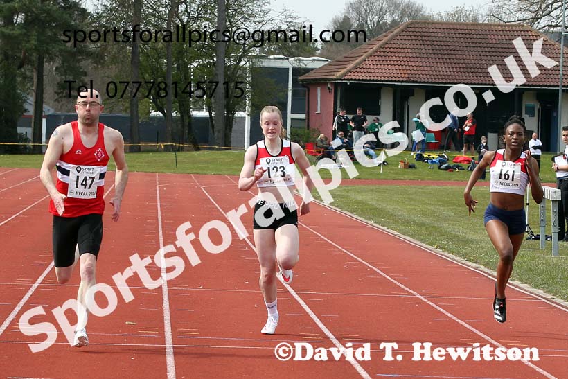 200 metres, 2021 NECAA Open Graded Meeting, Morpeth. Photo: David T. Hewitson/Sports for All Pics